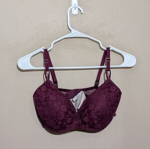 Victoria's Secret Padded No-wire Bra, Size:36D, Color: Maroon